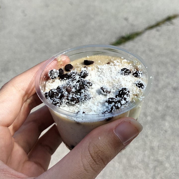 photo of Officina Vegana Crema cocco e cioccolato shared by @marshx on  26 Apr 2022 - review
