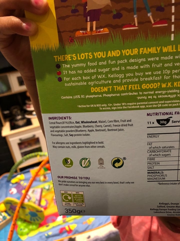 review photo of Kellogg's Blueberry, Apple & Beetroot Multigrain Shapes Breakfast Cereal shared by @renas on 02 Apr 2020 - review