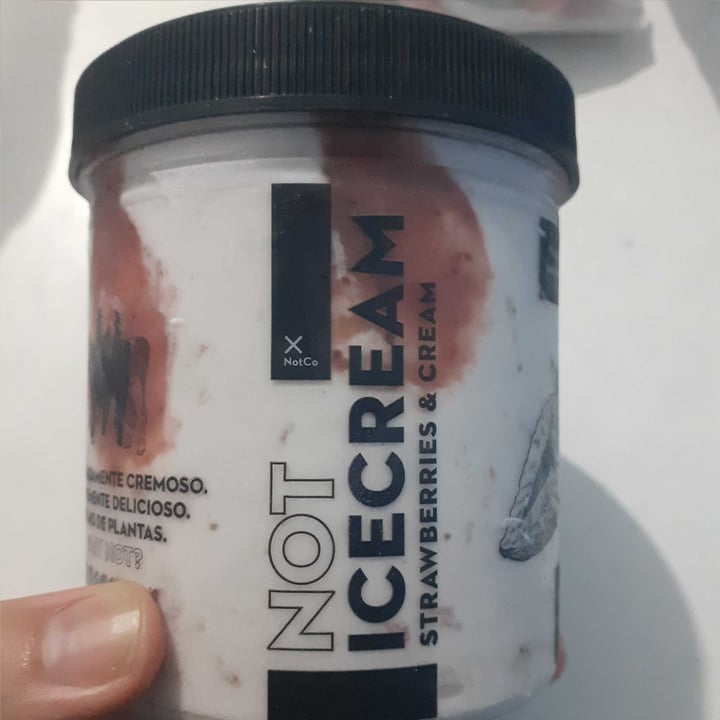 photo of NotCo Not Icecream Strawberries & Cream shared by @lunallena on  26 Jul 2020 - review