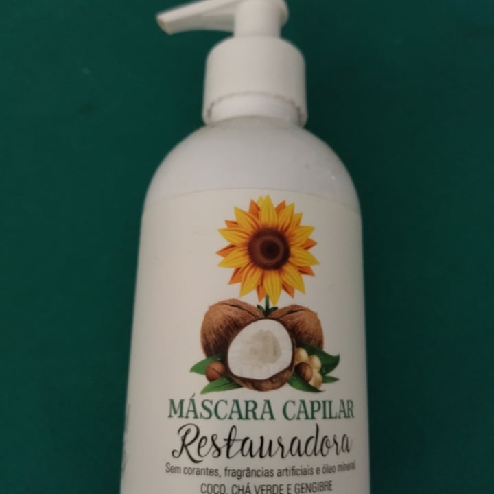 photo of Multi vegetal Máscara Capilar Restauradora shared by @vitoria57 on  22 Apr 2022 - review