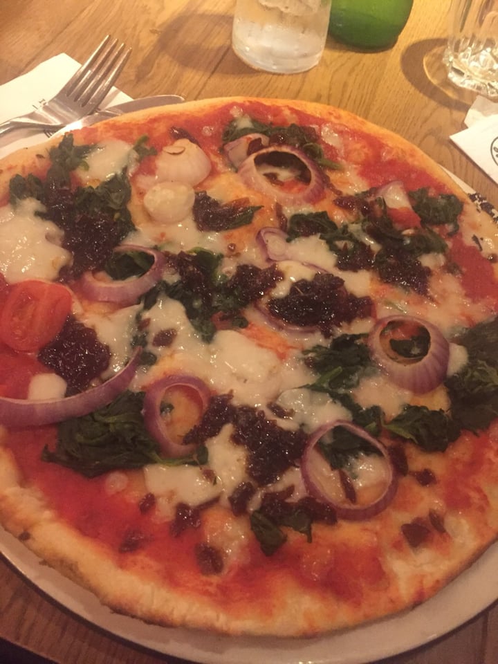 photo of Pizza Express Vegan Padana shared by @veganfooduk on  23 Feb 2020 - review