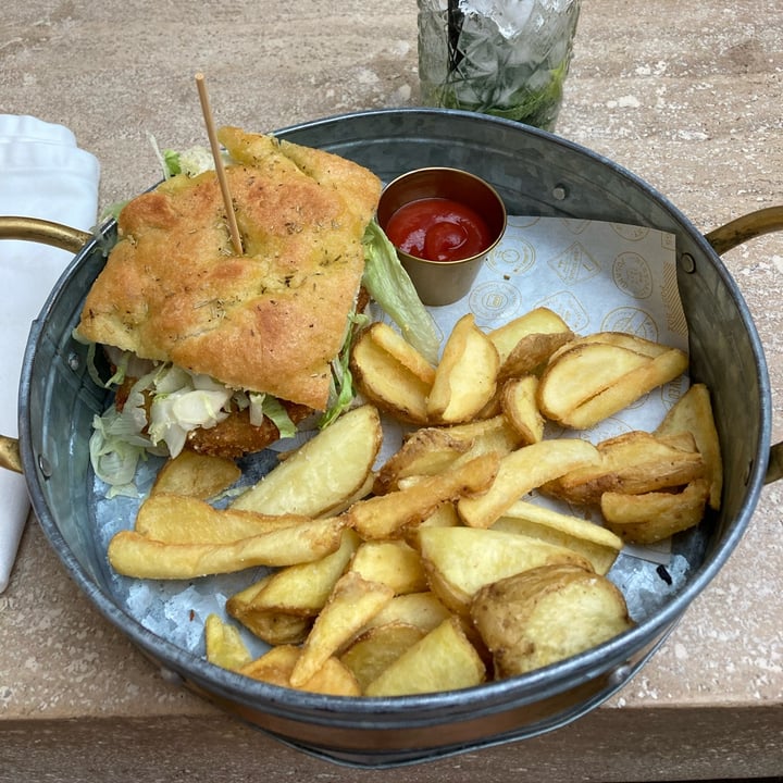 review photo of Voltereta, Bienvenido a Manhattan Berlin burger shared by @gioppedrielli on 16 Sep 2022 - review