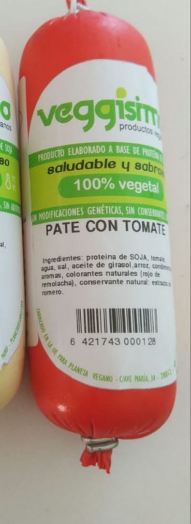 photo of Veggisimo Paté de tomate shared by @martate on  29 Apr 2020 - review