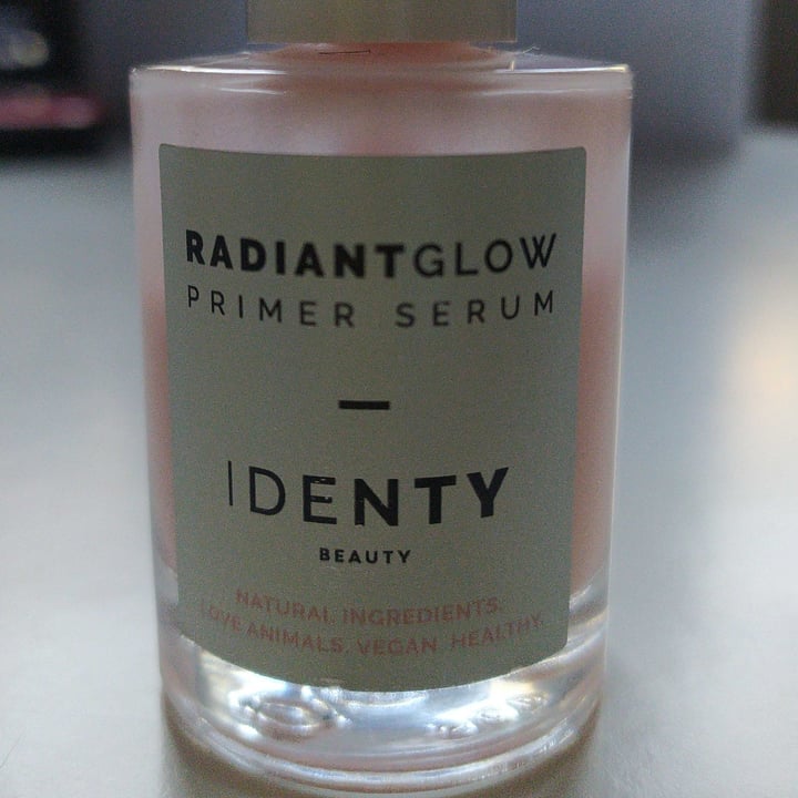 photo of Freshly Cosmetics Radiant Glow Primer Serum shared by @estherdfv on  08 Jan 2022 - review