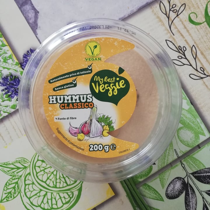 photo of My Best Veggie Hummus classico shared by @bumblebeee on  12 Dec 2021 - review
