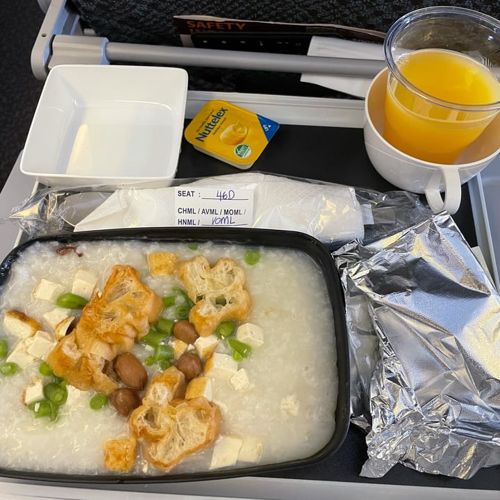 photo of Singapore airlines Vegetarian Oriental Meal shared by @applepancakes on  16 Jan 2022 - review