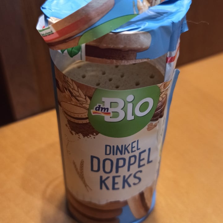 photo of dmBio Biscotti di Farro Con Crema Al Cacao shared by @isa12 on  01 Apr 2022 - review