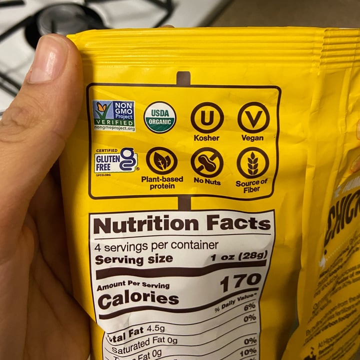 review photo of Hippeas Organic chickpea puffs shared by @jacquevegan on 23 Apr 2022 - review