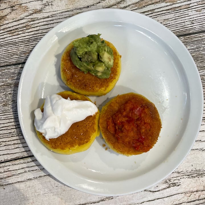 photo of Innocent Yesterday cheese arepas shared by @veganfoodcrazy on  09 Nov 2022 - review