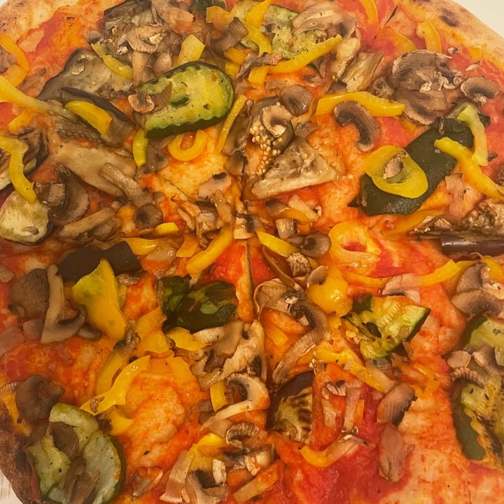 photo of La Betulla pizza verdure e funghi shared by @frasabb on  06 Aug 2022 - review