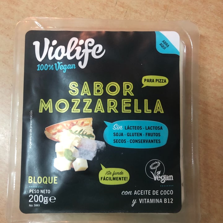 photo of Violife Queijo, tipo bloco sabor mozzarella, marca Violife shared by @gico on  03 Sep 2022 - review