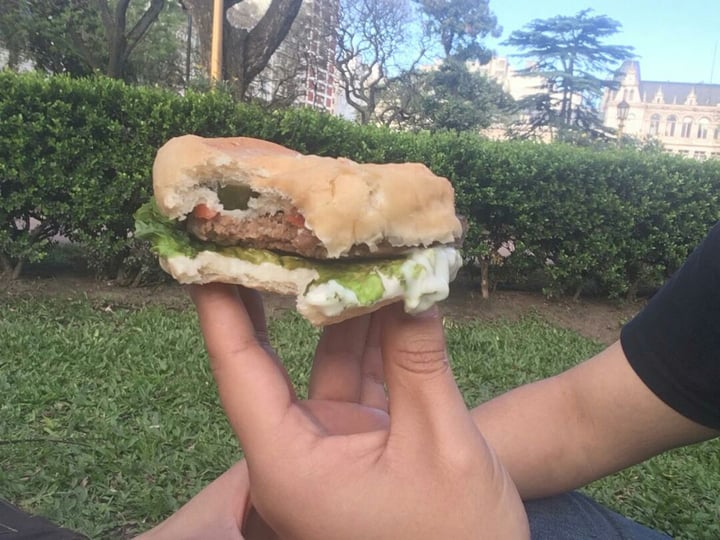 photo of Futuro Veggie - Coffee & Deli Bagel Burger Completa shared by @meripan on  25 Oct 2019 - review