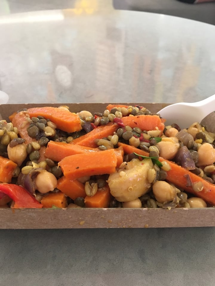 photo of Sumo Green Label Broadway Roasted Vegetables with Lentils shared by @sarahhh on  02 Dec 2019 - review