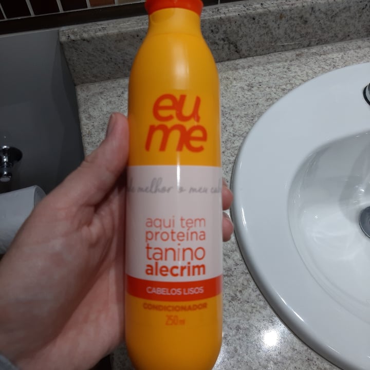 review photo of Eu me Condicionador proteína Tanino e Alecrim shared by @pamsureki on 30 Aug 2022 - review