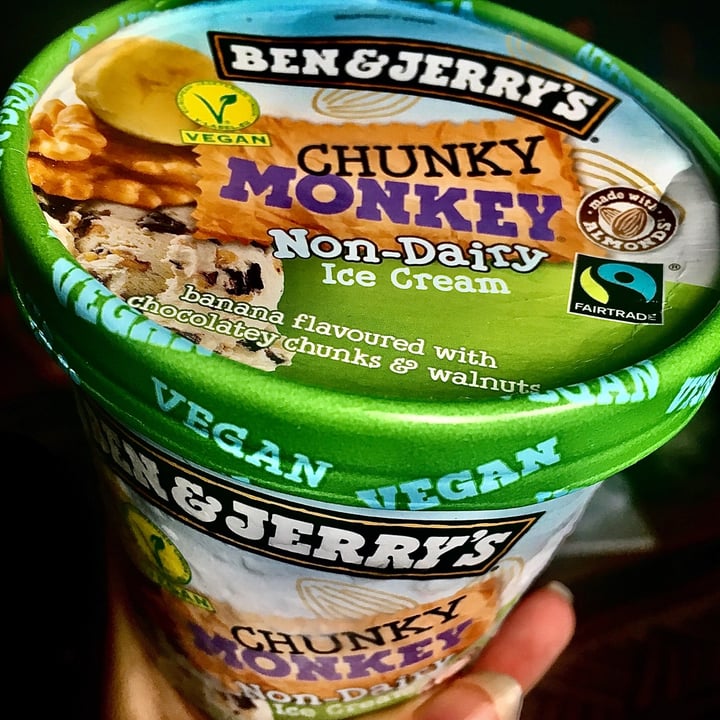 photo of Ben & Jerry's Chunky Monkey Non-Dairy Ice Cream shared by @itsanavi on  18 Jan 2021 - review