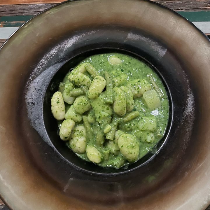 photo of Soulgreen gnocchi al pesto shared by @ritacaro on  25 Jun 2022 - review