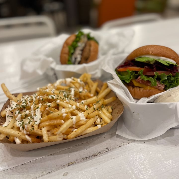review photo of VeganBurg San Francisco Burger w Fries shared by @erickm209 on 01 May 2022 - review