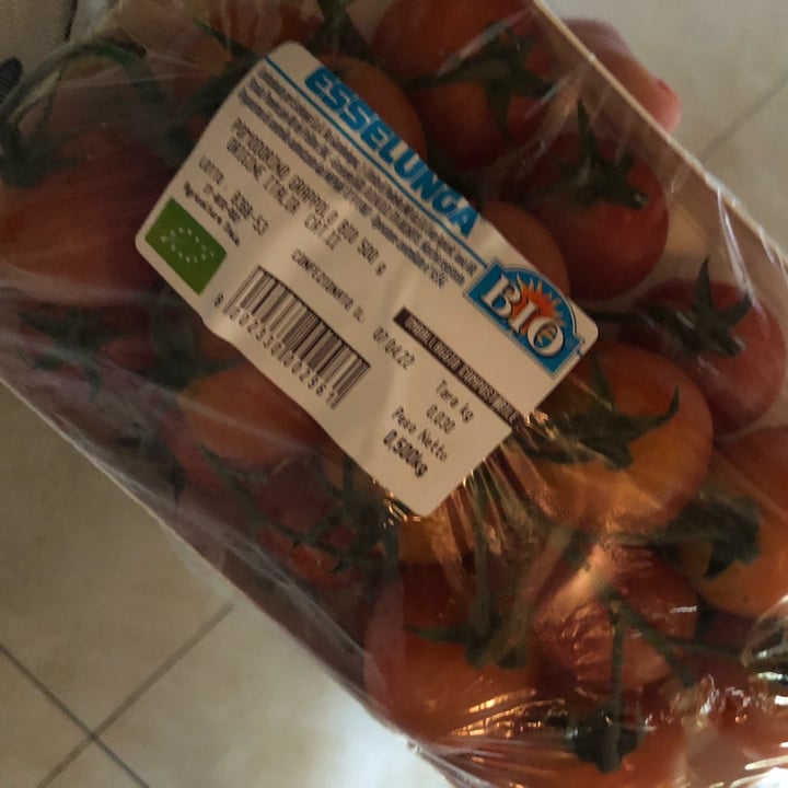 photo of Esselunga Bio Pomodorini grappolo shared by @elecuc on  14 Apr 2022 - review