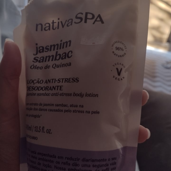 photo of O Boticário Nativa SPA Jasmin Sambac shared by @isabellasantana98 on  08 May 2022 - review