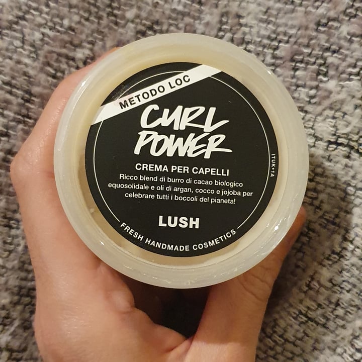 photo of LUSH Fresh Handmade Cosmetics Curl power shared by @wave on  19 Mar 2022 - review