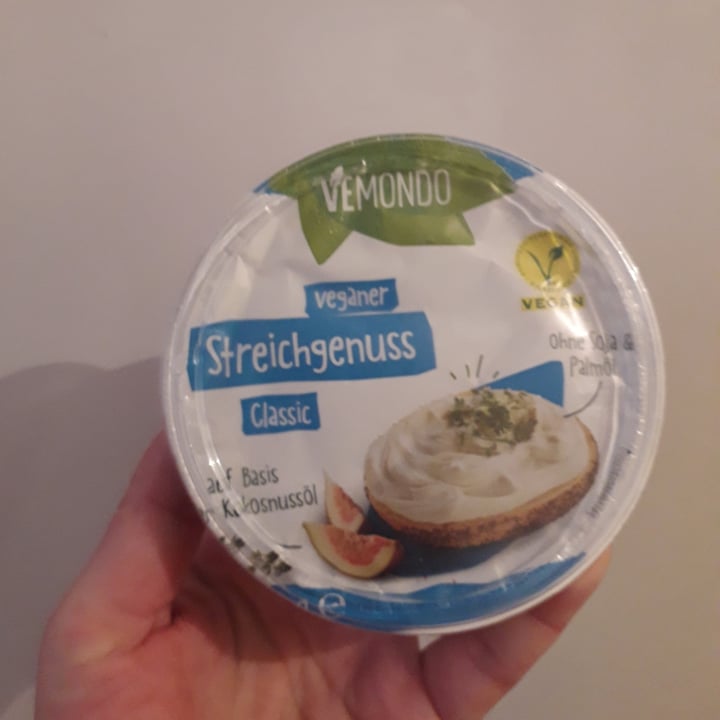 photo of Vemondo Cream Spread Classic shared by @veggiesandra on  25 Dec 2021 - review