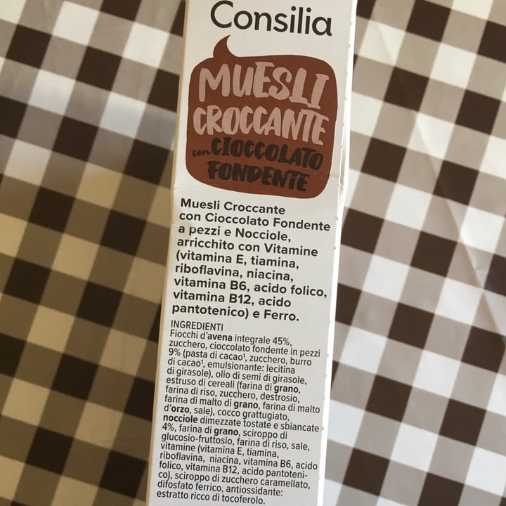 photo of Consilia Muesli Croccante Con Cioccolato Fondente shared by @valeriadess on  12 Apr 2022 - review