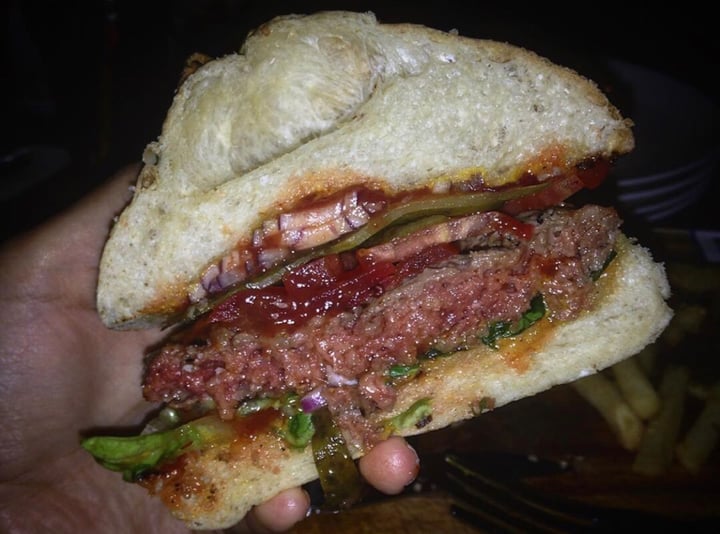 photo of Ivy Impossible Burger shared by @firtualog on  02 Nov 2019 - review