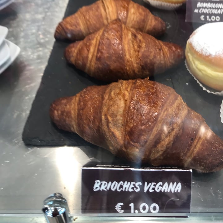 review photo of Tigros di Vigevano Briochina Vegana (Vegan Croissant) shared by @alexandrastefan on 19 Aug 2020 - review
