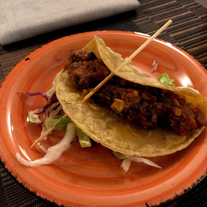 review photo of GingerGi Veggie-Pop restaurant Taco con chili e fagioli neri shared by @valetj on 10 Mar 2022 - review