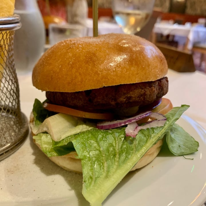 photo of Park Farm Hotel & Leisure Vegan Burger shared by @gutterglitter on  10 Aug 2021 - review