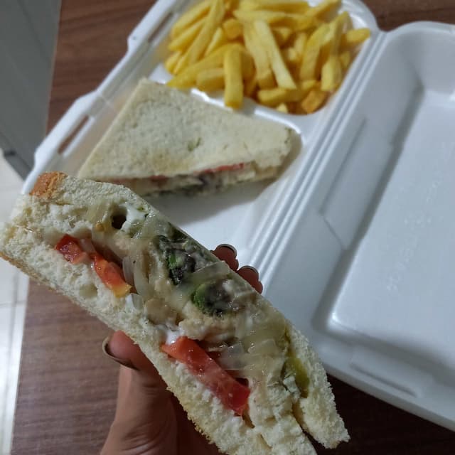 Foto do prato “Club sandwich”