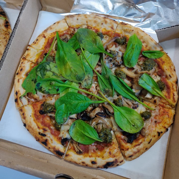 photo of Sunny Slices Mushroom and Pesto shared by @hownowbrownkow on  30 Oct 2020 - review