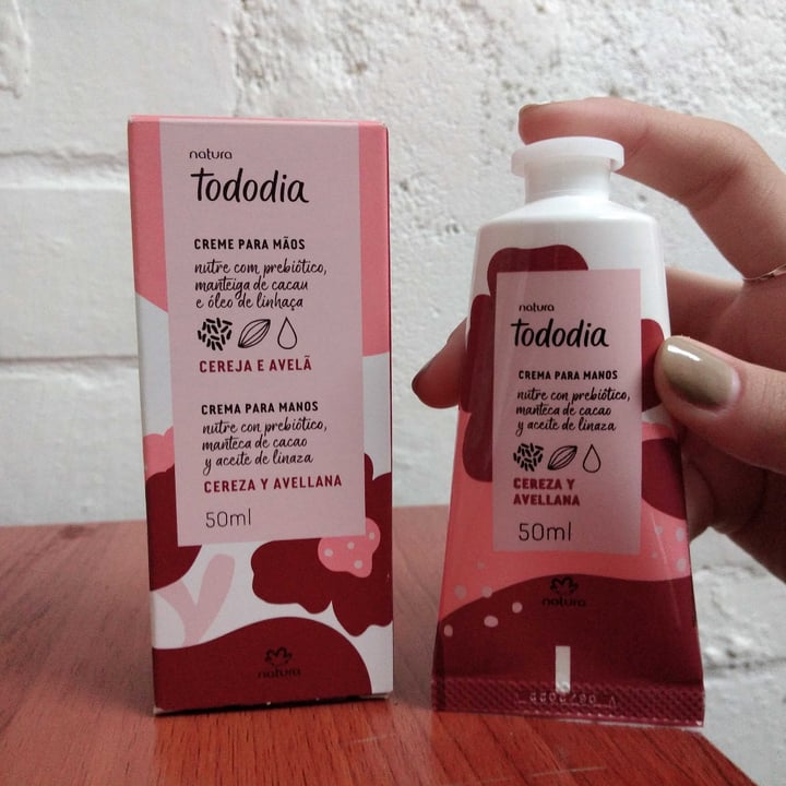review photo of Natura Crema de manos tododia de Cereza Y Avellana shared by @mpazalegria on 05 Feb 2021 - review