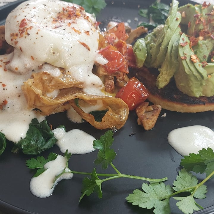photo of Vegan Streetfood Deli - Obs Eggs Benedict shared by @marlo-d on  03 Oct 2022 - review
