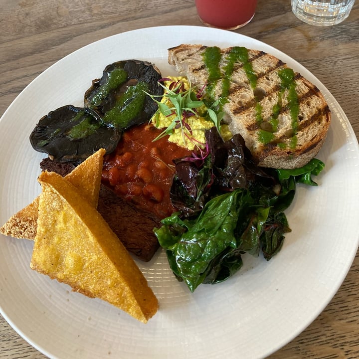 photo of Farmacy Farmacy english breakfast shared by @giuliacantamessi on  13 Dec 2022 - review