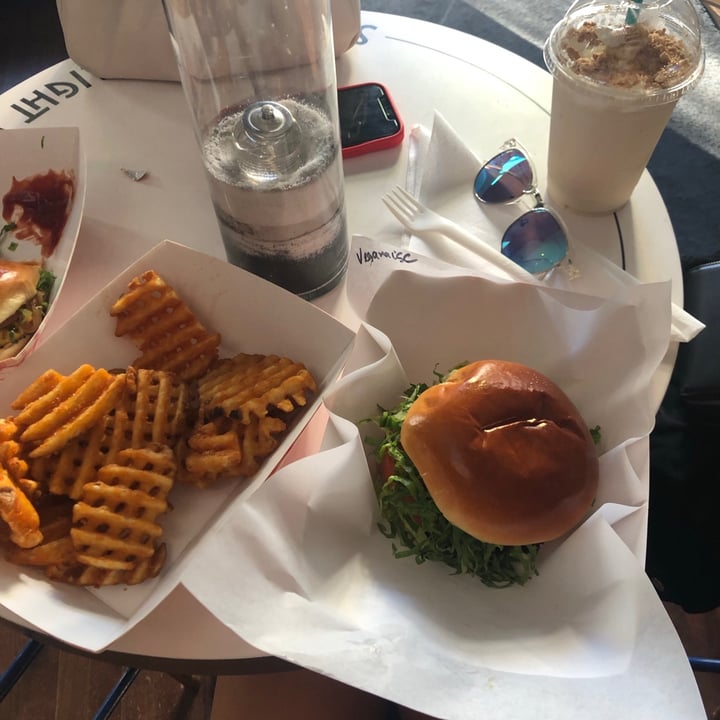 review photo of Rascal’s @ Bibi Ji waffle fries shared by @bellaf on 02 Sep 2021 - review