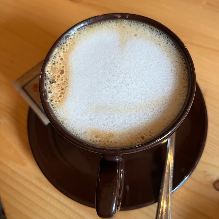 photo of Zazie Verona Cappuccino con latte d'avena shared by @carotinapretty on  05 Apr 2022 - review