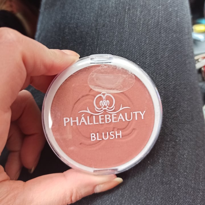 review photo of Phállbeauty Cosmetics blush shared by @nataliacb on 01 Nov 2022 - review