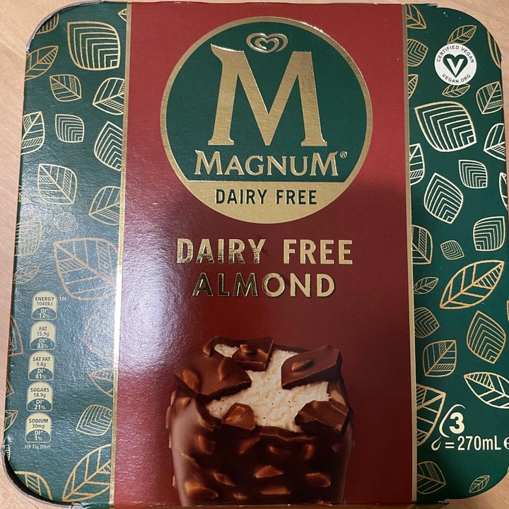 photo of Magnum Magnum Vegan Almond shared by @ziokendo on  23 Jun 2021 - review