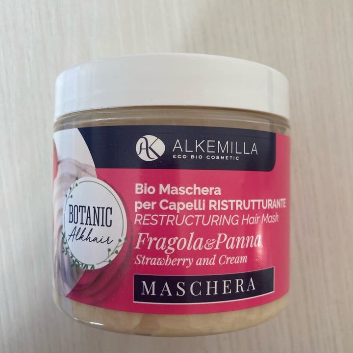 photo of Alkemilla Maschera capelli panna e fragola shared by @giulia98 on  22 Jan 2022 - review