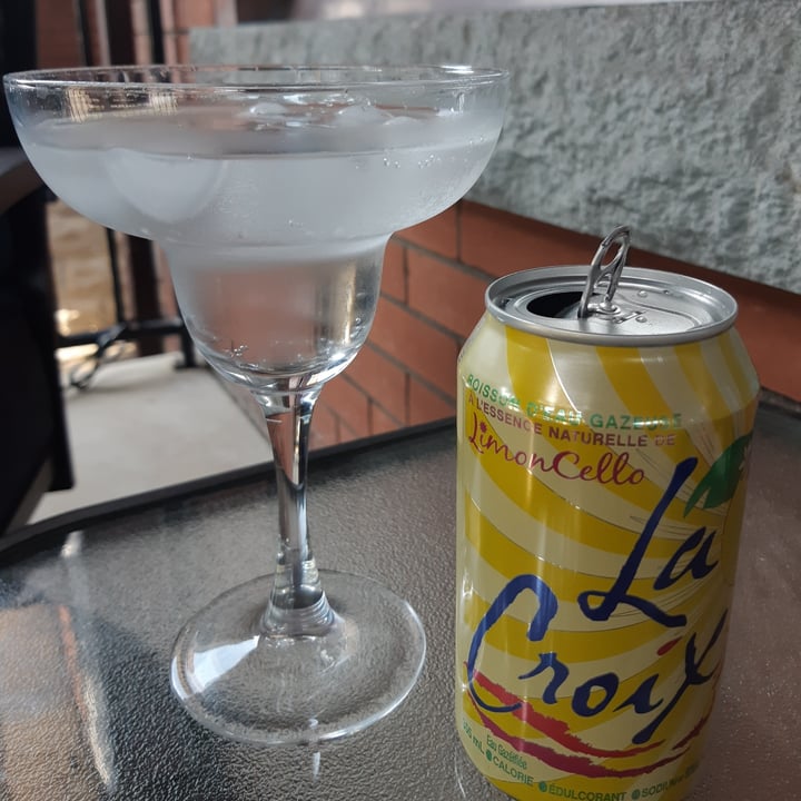 photo of La Croix LimonCello Sparkling Water shared by @plantsinmytummy on  27 Jun 2021 - review