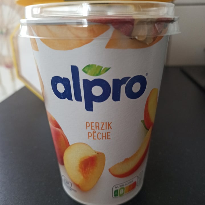 photo of Alpro Peach Soya Yogurt shared by @unitedforanimals on  22 Feb 2022 - review