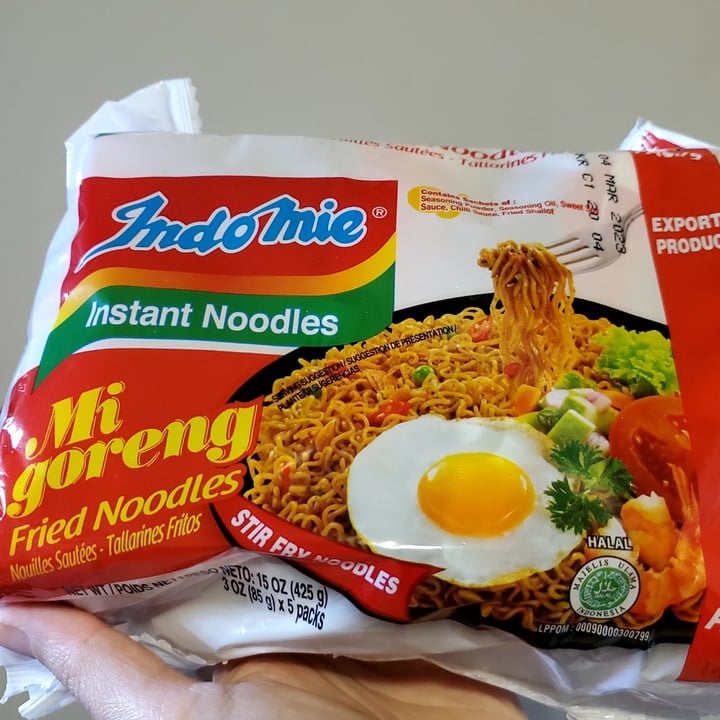 photo of Indomie Mi goreng Stir-Fry noodles shared by @whatacuriousnotion on  24 Aug 2022 - review