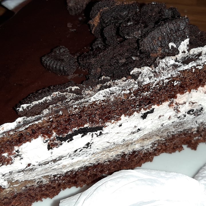 photo of OM - Vegan Coffe Shop & Beer Torta Oreo shared by @aguimoreno on  21 May 2021 - review
