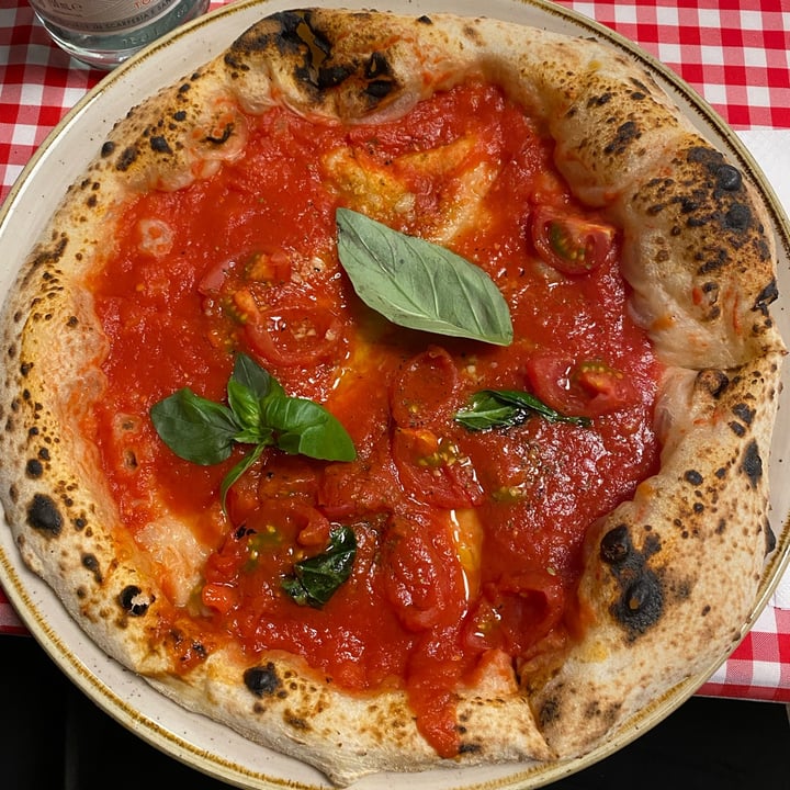 photo of 🦐 GamberoRosso Pizza marinara shared by @alessiacarrara on  08 Apr 2022 - review