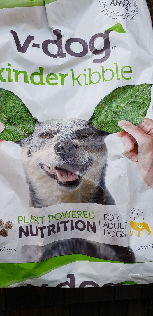photo of v-dog v-dog kind kibble 20 LB bag shared by @ambularfortheanimals on  21 Jun 2019 - review