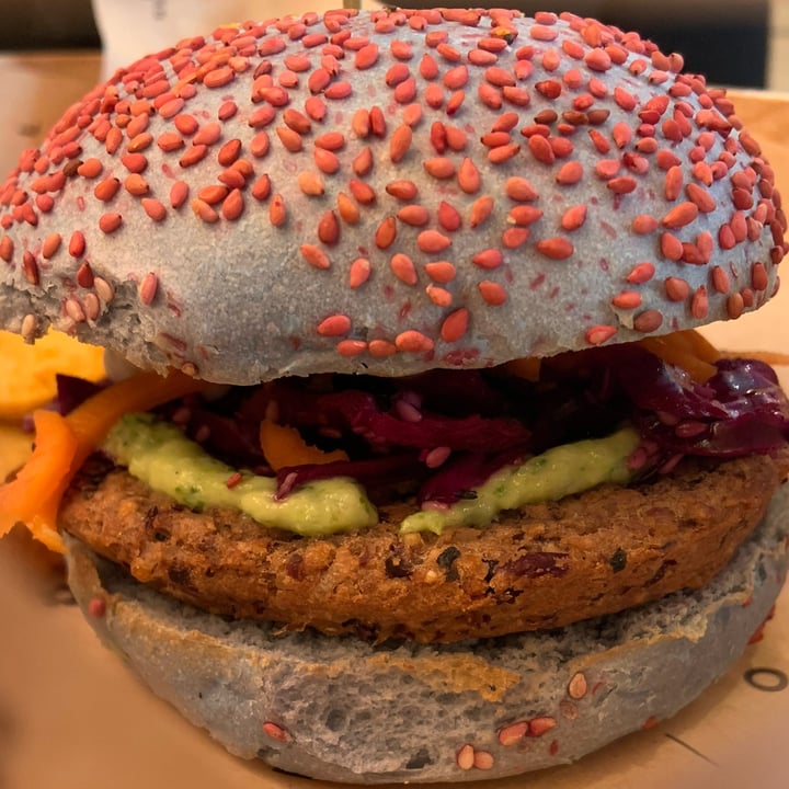 photo of Flower Burger I Puffi Burger shared by @gaiasct on  17 Mar 2022 - review