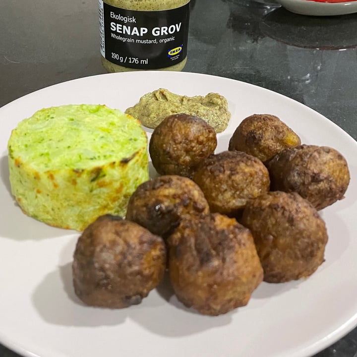 photo of Ikea Huvudroll (Vegetable Balls, Frozen) shared by @elenina on  25 Aug 2021 - review
