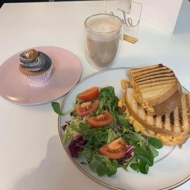 Photo of the dish “Mac N Cheese Toastie”