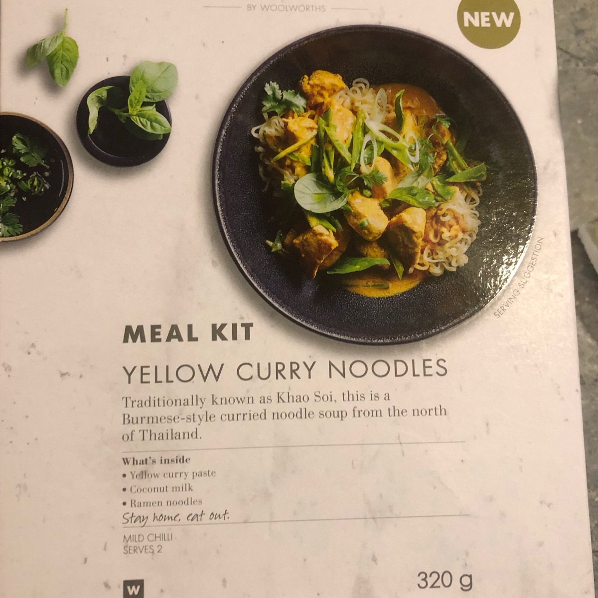 yellow-curry-noodles-meal-kit-from-woolworths-food-vegan-product